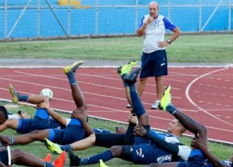 Honduras presenta convocatoria para enfrentar a Guatemala