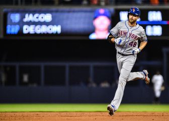 MLB negocia: DH universal por postseason expandida
