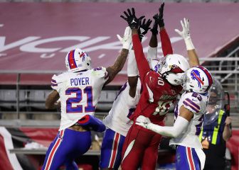 Cards vencen a Bills con increíble recepción de 'Nuke'