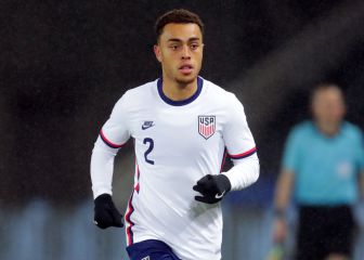 Sergiño Dest hace historia en la UEFA Champions League