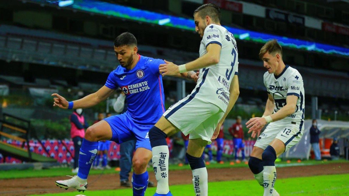 a que horas juega cruz azul pumas