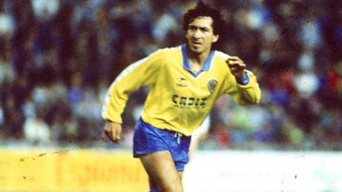 Cádiz remembers Mágico González’s goal against Barcelona in 1984