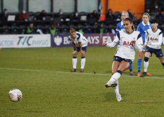 Alex Morgan anota su primer gol con el Tottenham