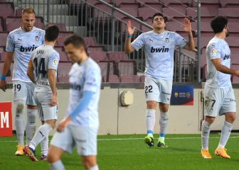 El golazo de Maxi Gómez para el empate de Valencia