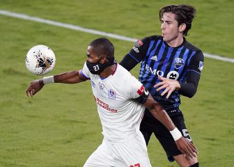 Jugador de Olimpia cuenta cómo conoció a su ídolo Henry
