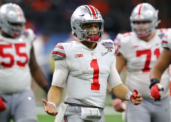 Justin Fields le da una lección a Trevor Lawrence