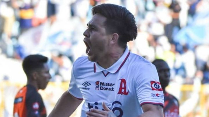 El histórico goleador de Alianza FC se dijo feliz por la obtención del título de liga número 15 para esta institución en la Liga de El Salvador.
