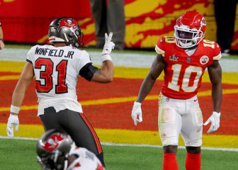 Antoine Winfield Jr., multado por mofarse de Tyreek Hill