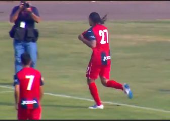 Así se estrenó el mexicano Carlos 'Gullit' Peña con el CD FAS