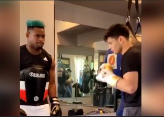 Ryan García entrena con estrella de la NFL