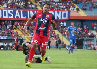 Gullit Peña y el FAS hilan su segunda derrota en El Salvador