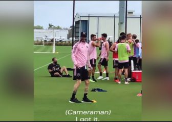 Beckham prueba su precisión en el entrenamiento de Inter Miami