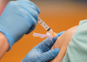 Biden espera vacunar a toda la población adulta para mayo