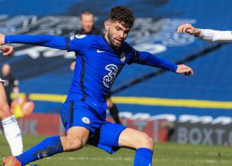 Pulisic asiste y se introduce en la historia de la Champions