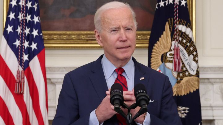 ¿Cuál es la propuesta de Biden sobre el control de armas después del tiroteo en Colorado?