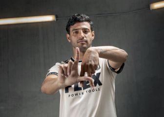 Carlos Vela presenta la nueva camiseta alternativa de LAFC