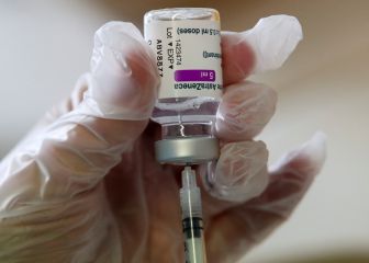 Oxford detiene prueba de vacuna AstraZeneca en niños