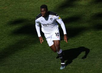 Daryl Dike marcó su octavo gol de la temporada con Barnsley