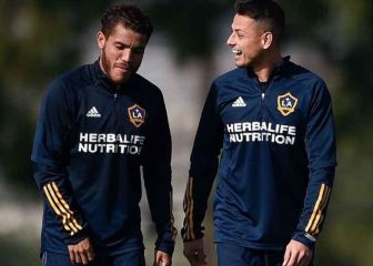 Chicharito y Jona Dos Santos estarían disponibles vs Seattle