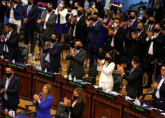 Destituyen a funcionarios en contra de Bukele
