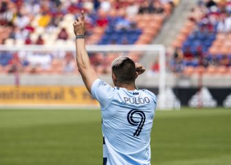 Alan Pulido se estrena como goleador en la temporada 2021