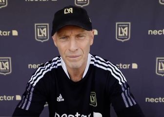 Bob Bradley: Vela podría jugar el domingo