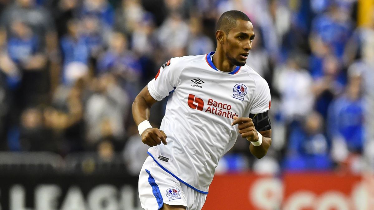 Jerry Bengston recibe el llamado con la Selección de Honduras - Vimarsana News