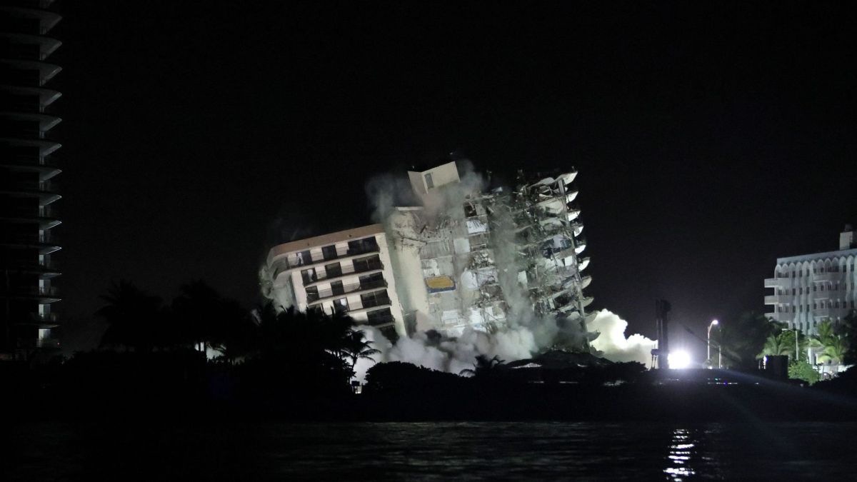 Derrumbe edificio en Miami: resto del Champlain Towers South es demolido - Vimarsana News