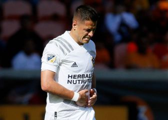 Chicharito Hernández rompe en llanto en pleno entrenamiento