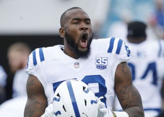 Darius Leonard se queda en Indianapolis