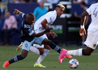 Vancouver se aprovecha de los amigos de Chicharito