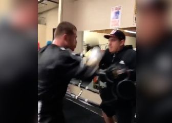 Canelo se pone en modo bestia para redes sociales