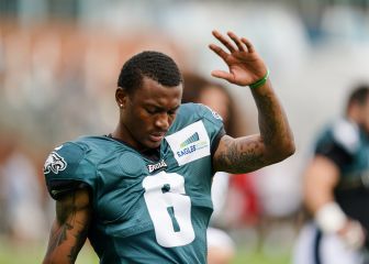 DeVonta Smith regresa a las prácticas de los Eagles