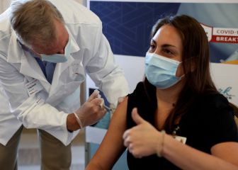 Nueva York emite mandato de vacunación para maestros