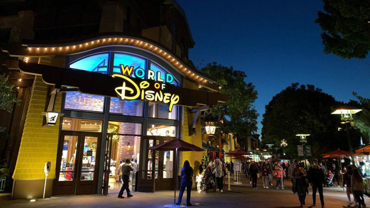 The reason why the Disney Store closed 60 stores in the United States