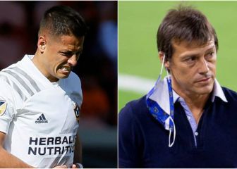 Javier Hernández, sancionado por fingir una falta