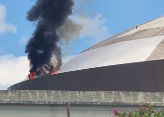 Así fue el incendio en el techo del estadio de New Orleans Saints