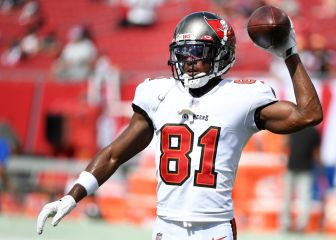 Antonio Brown va a lista COVID de los Buccaneers