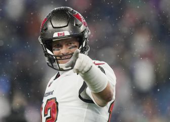 Brady sufre pero derrota a su exequipo en New England