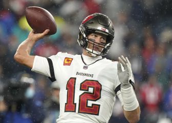 Brady vence a Belichick en su regreso a Foxborough