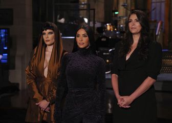 Kim Kardashian se burla de sí misma, su familia y divorcio en SNL
