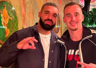 Drake se reúne con Davies y las otras estrellas de Canadá