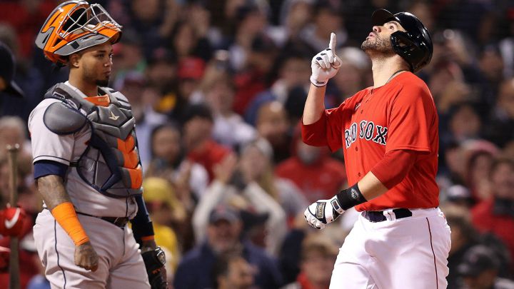 La ofensiva de Boston volvió a masacrar al pitcheo de Astros