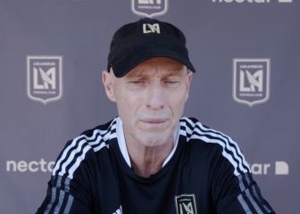 Bob Bradley: “Eduard Atuesta y Carlos Vela siguen en duda, Ginella fuera algunas semanas”