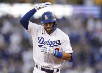 Chris Taylor hace historia y los Dodgers siguen vivos