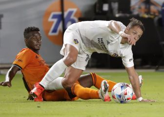Chicharito se recuperó y podrá jugar ante Seattle Sounders