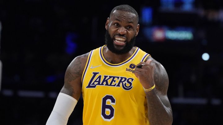 ¿Por qué LeBron James no juega con Lakers y cuál es la lesión que tiene?