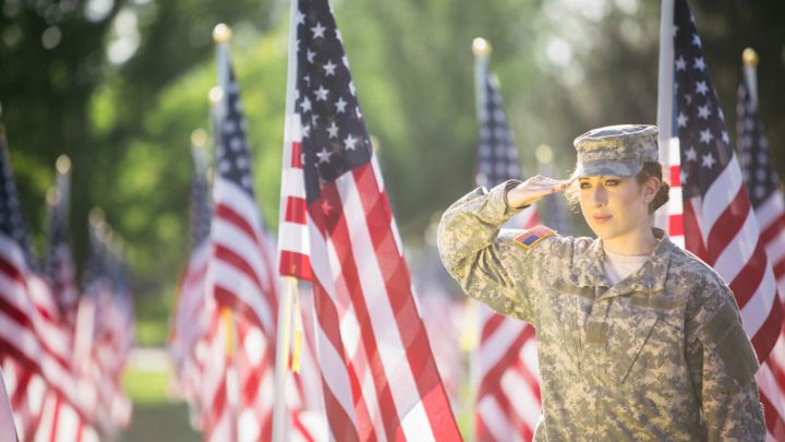 El 11 de noviembre se celebra el Día de los Veteranos para honrar a todos los soldados que han servido al ejército de USA, pero ¿es feriado nacional?
