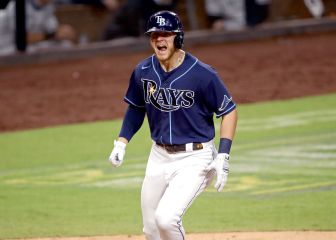 Los Brewers adquieren a Mike Brosseau de los Rays