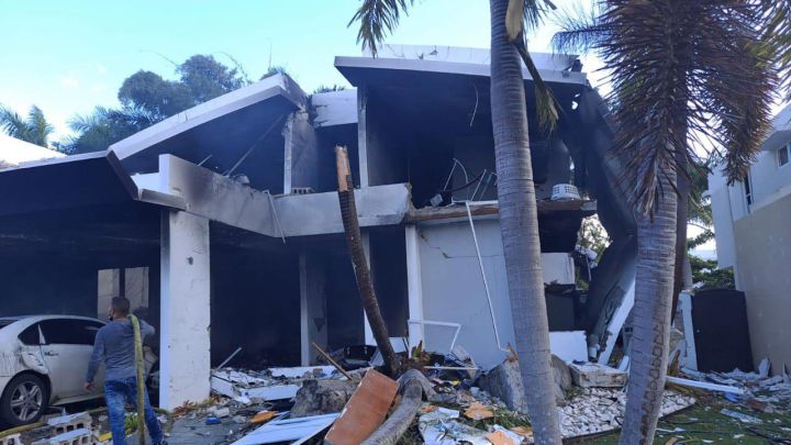 Las autoridades del cuerpo de bomberos y la policía reportaron una fuerte explosión en una residencia del municipio de Las Piedras, Puerto Rico.